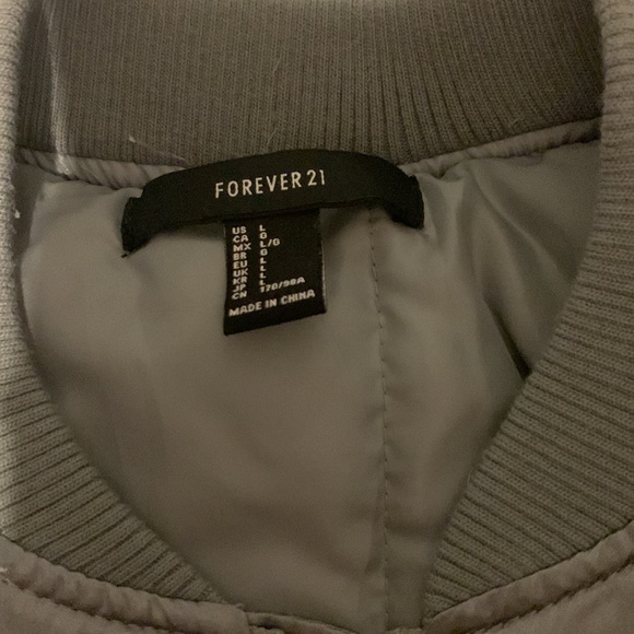 Bomber jacket - Picture 3 of 6